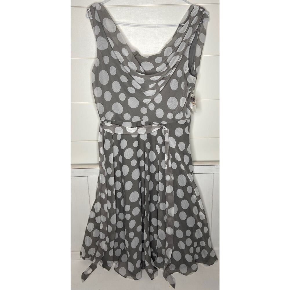 ❤️ Prelude Gray and White Polka Dot Chiffon Dress, NWT Size 12 - So Flattering!